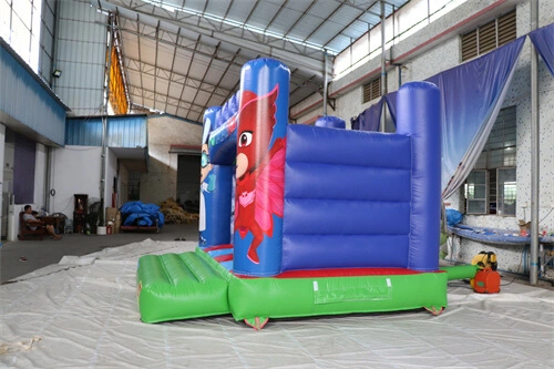 inflatable jump house