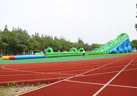 giant inflatable water slide