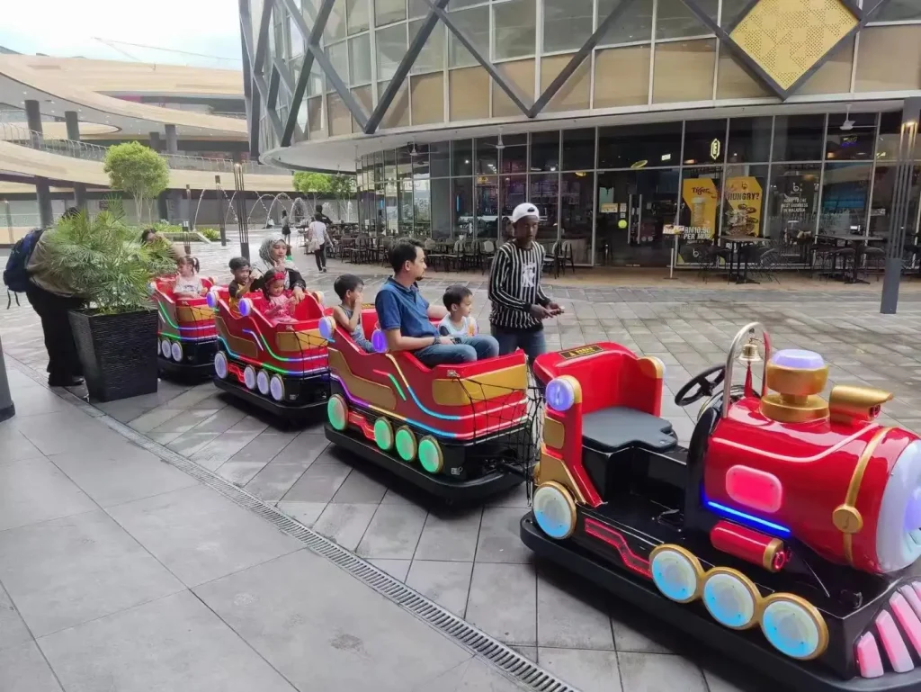 Colorful FRP material mini train ride for sale - Dudu